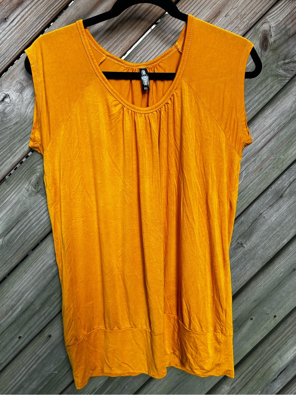 Lock & Love Cap-Sleeve Scoop Neck Tank in Golden Mustard Yellow size XXL